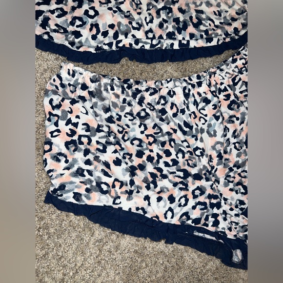 Secret Treasures Pink and Navy Leopard Print Pajama Set - Picture 4 of 7